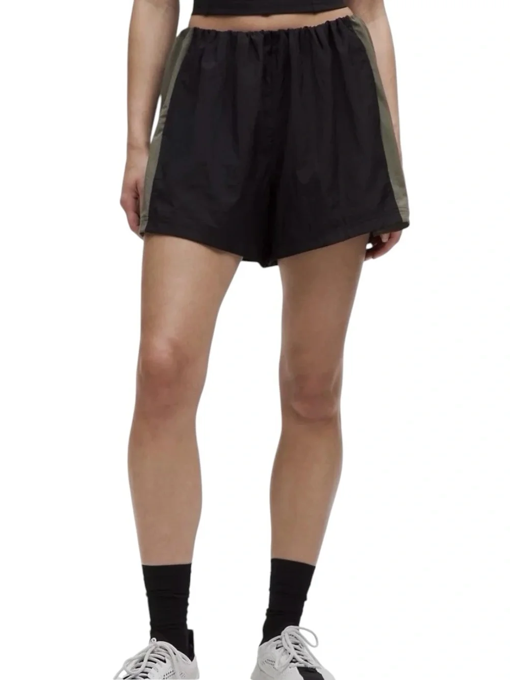 Lululemon Nylon High-Rise Shorts 5” • Retro Remix Set • Black/Army Green • NWT
